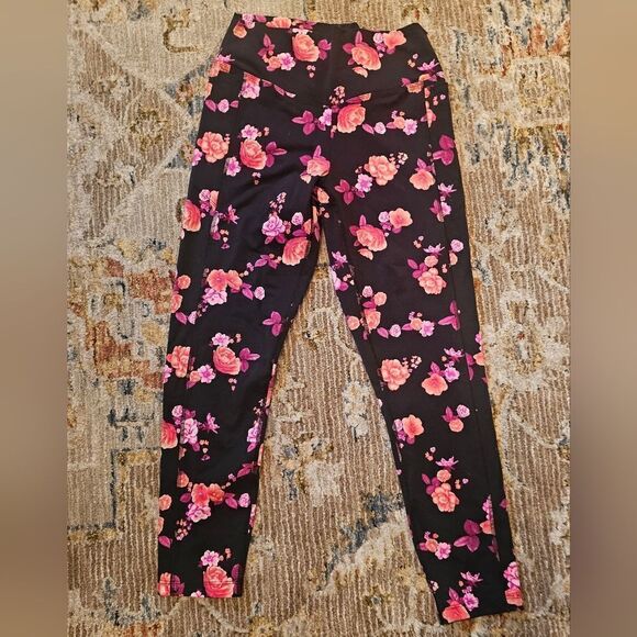 PINK  floral leggins sz M, excellent condition,  26" inseam - Picture 3 of 5